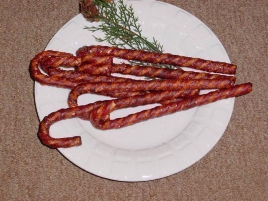 E-book /  how to make GRUBBY CHENILLE candy CANES /  plus six more holiday crafts / Christmas crafts and decorating ideas