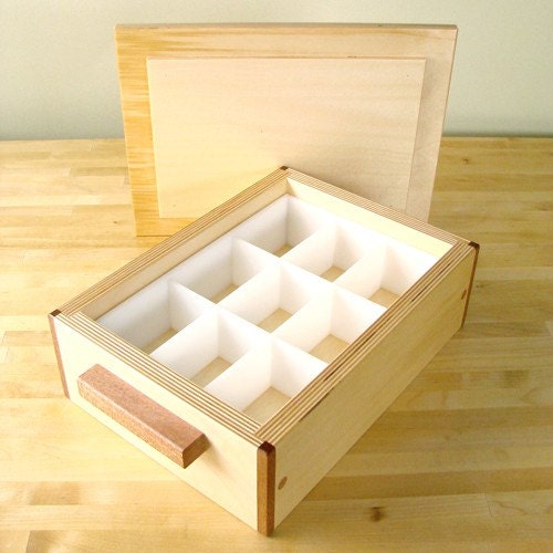 Baltic Birch 9 Bar Soap Mold Slab with Dividers by brambleberry