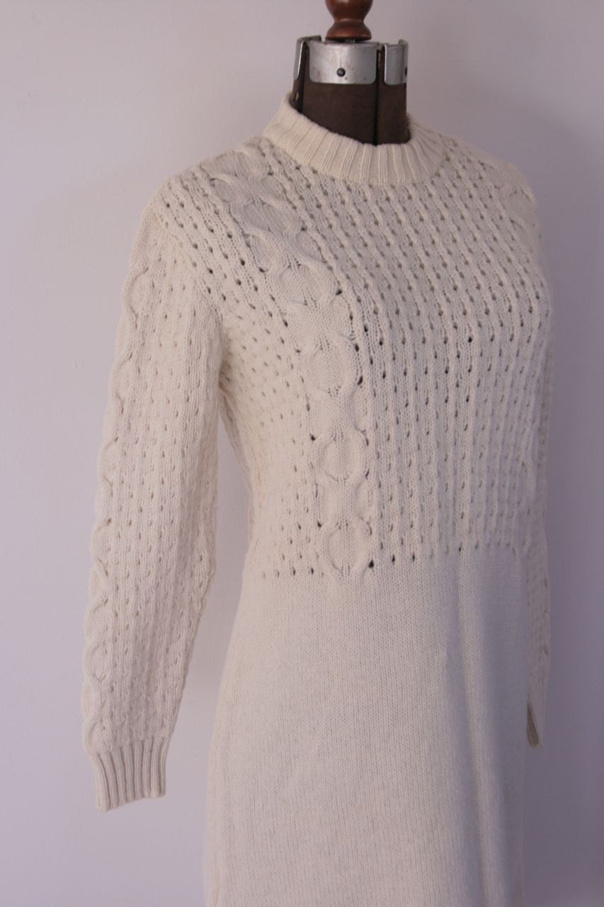 Vintage Voguemont Italian cream wool sweater dress size 8/10