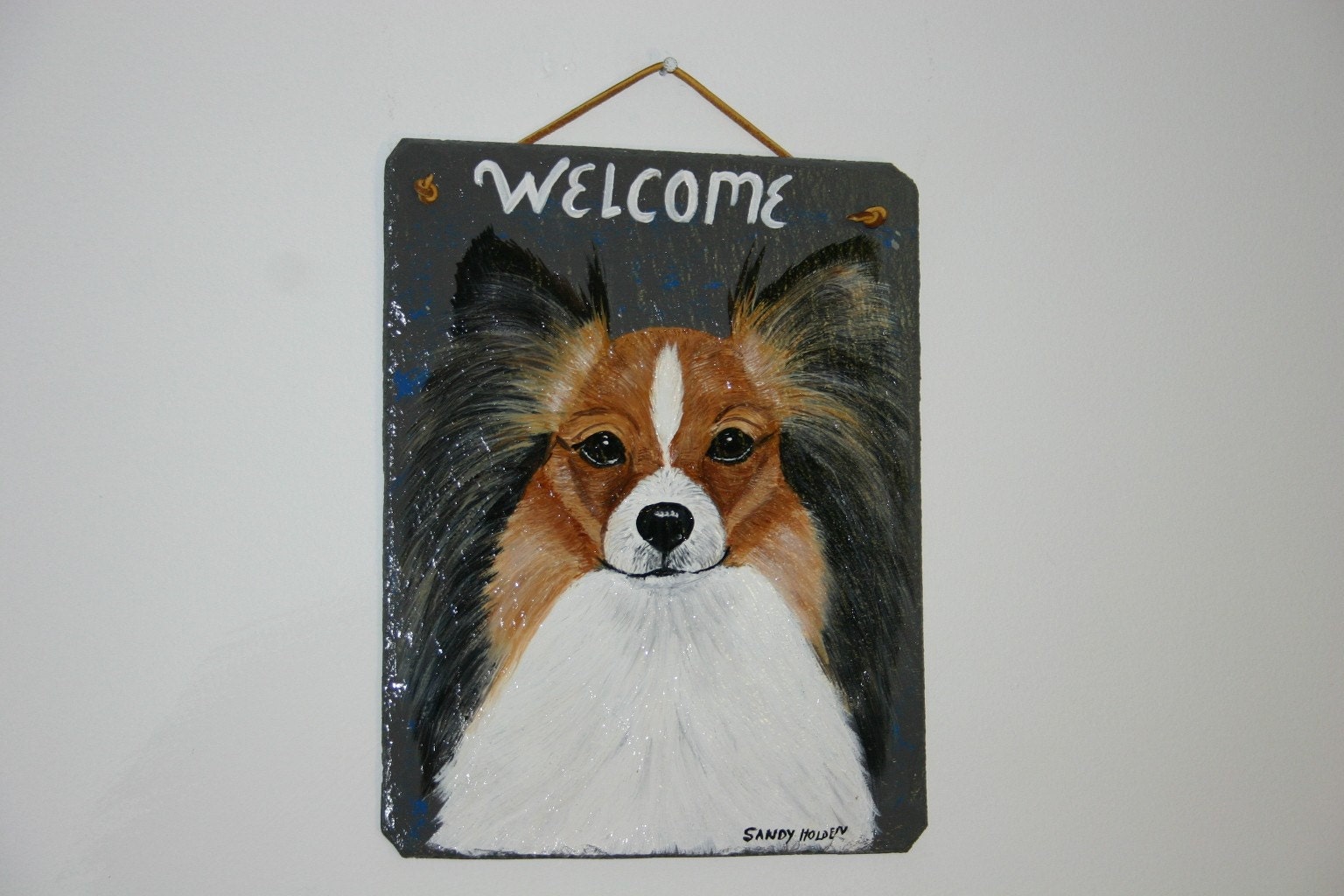 Papillon Welcome Slate (Brown and White)