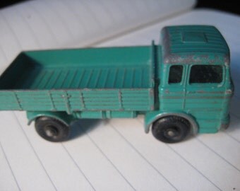 mercedes truck matchbox