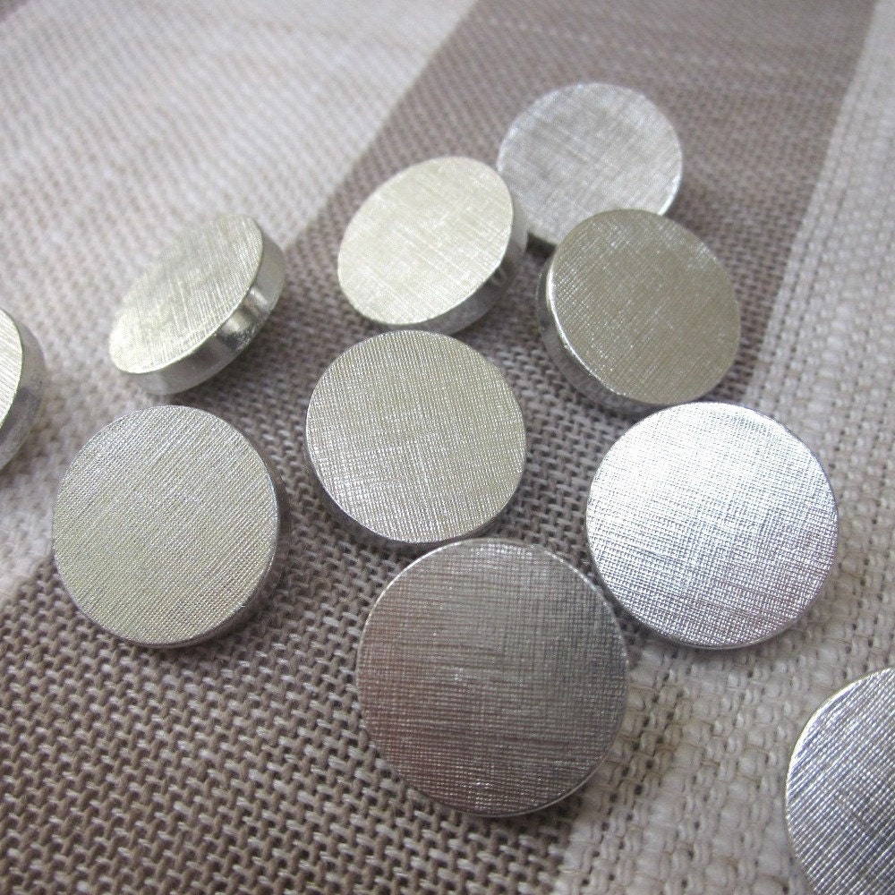 10 Medium Chunky Brushed Silver Buttons