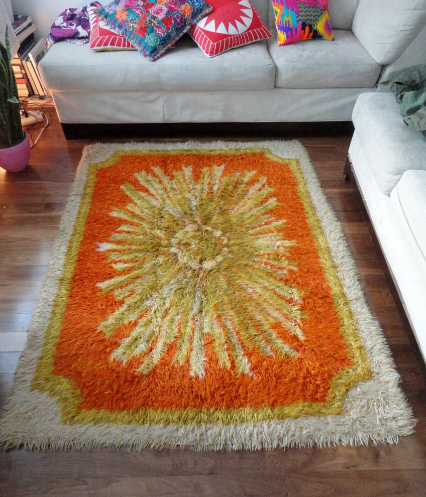r e s e r v e d Fantastic Danish Modern Starburst Rya Rug.