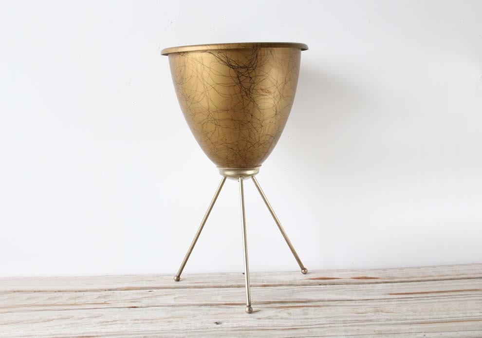 Atomic Mid Century Tripod Planter