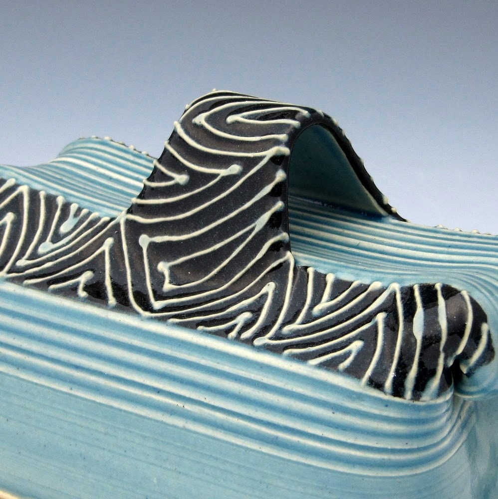 Handmade Butter dish with butter knife in Ice Blue and Deep Black