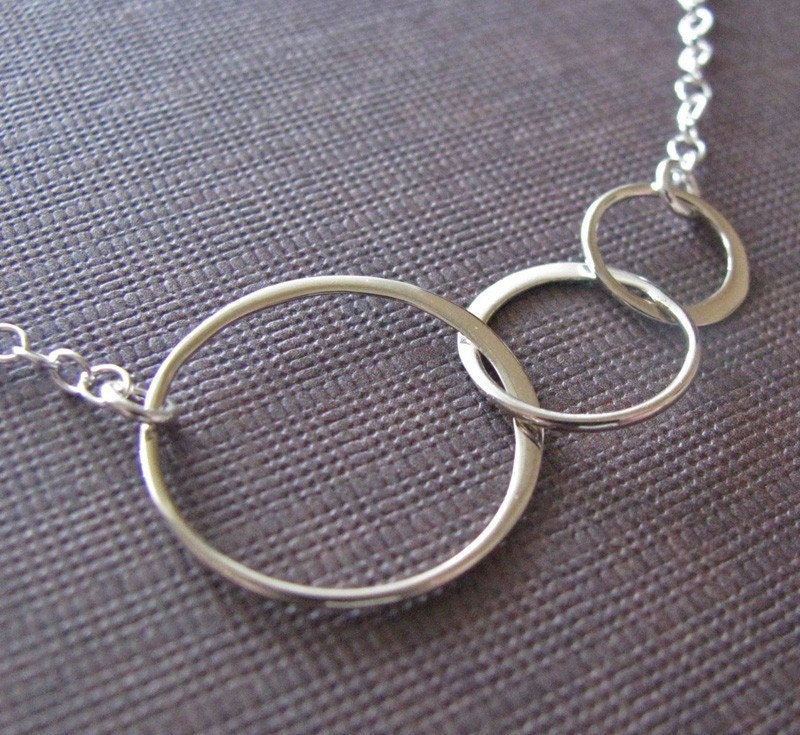 triple circle link necklace in sterling silver