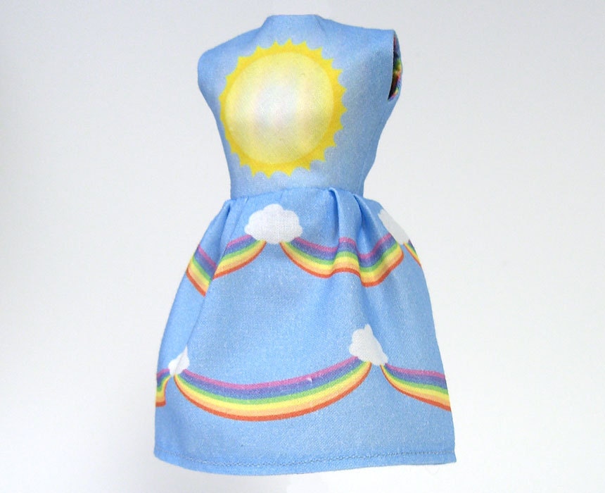 DIY Blythe Rainbow Dress