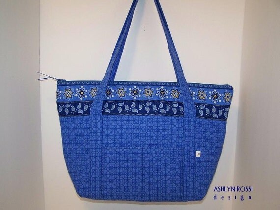 Provence Quilted Tote Bag, Zipper Closure with 6 Inside Pockets