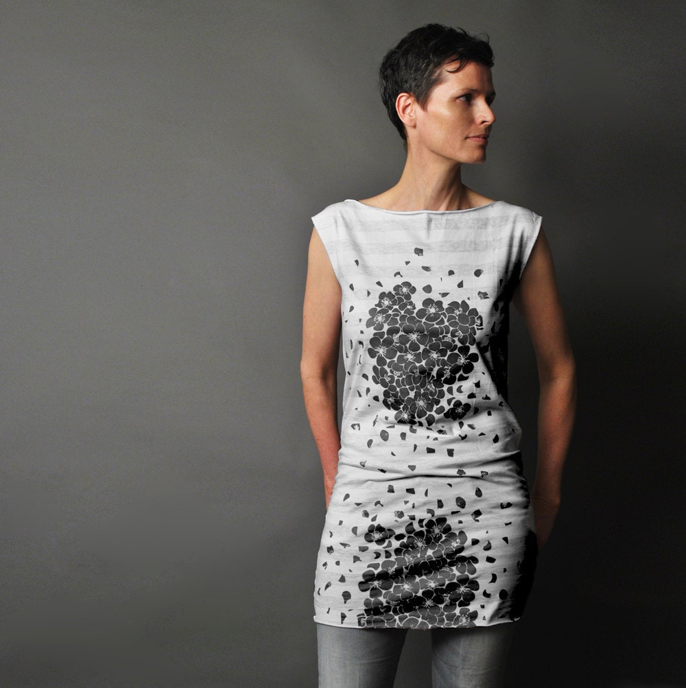 SALE - MEDIUM - White Summer Dress with Grey Stripe - Women's T shirt Dress - Black Metallic Bloom