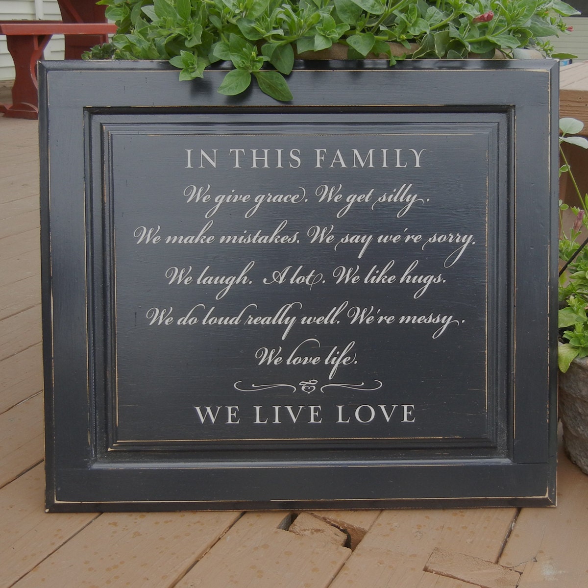 In this family sign on reclaimed wood