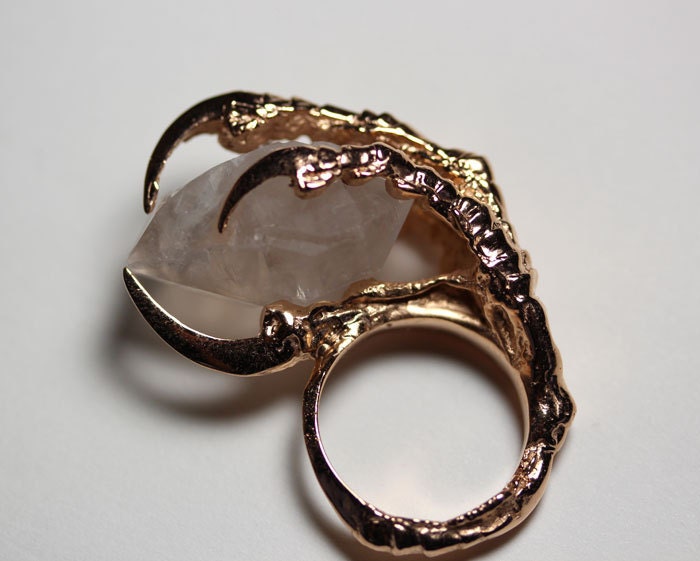 the messenger. crow claw & quartz crystal ring. rose gold vermeil.
