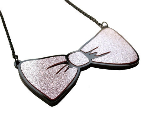Glitzy, sparkly bow tie necklace (Champagne pink)