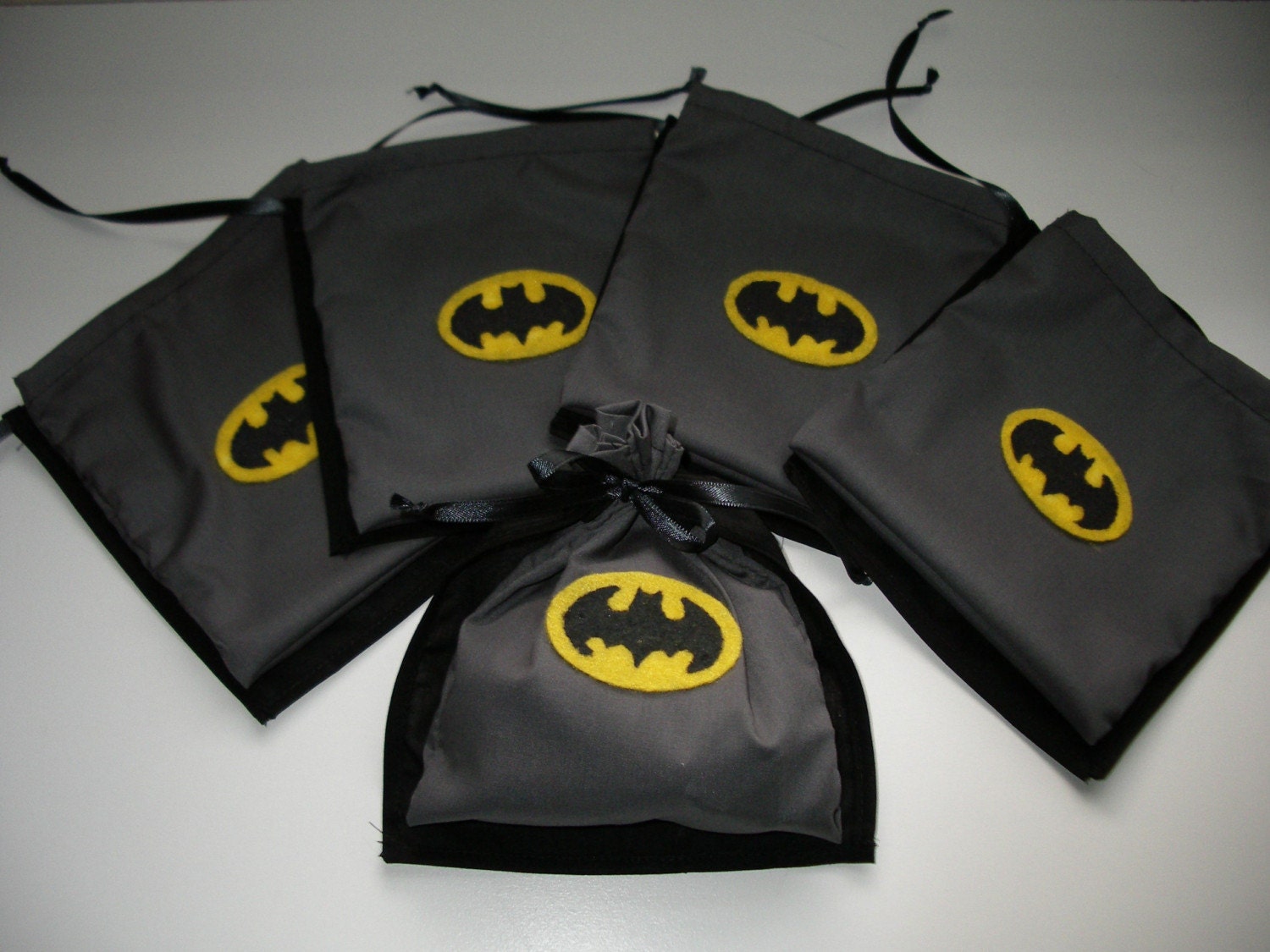 Items similar to Set of 5 Reusable Batman Party Loot Treat Bags on Etsy
