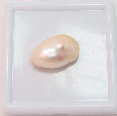 26x16x11mm Baroque Freshwater Pearl, 5.6 grams, D872
