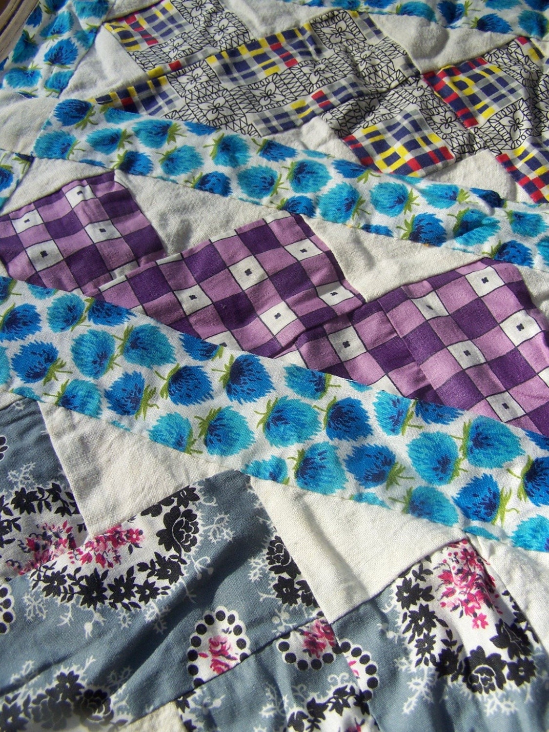 Beautiful Vintage Patchwork Quilt Pieces - Upcycle, Repurpose, Create