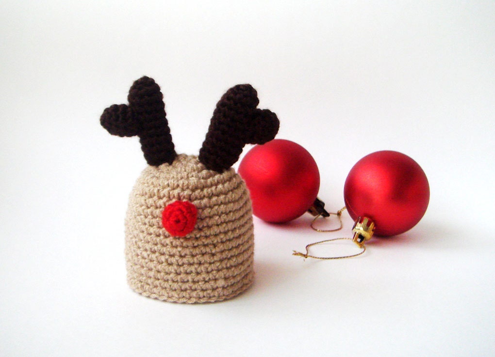christmas hostess Egg Hat - Egg Warmer - Egg Cozy Santa's Rudolph Deer