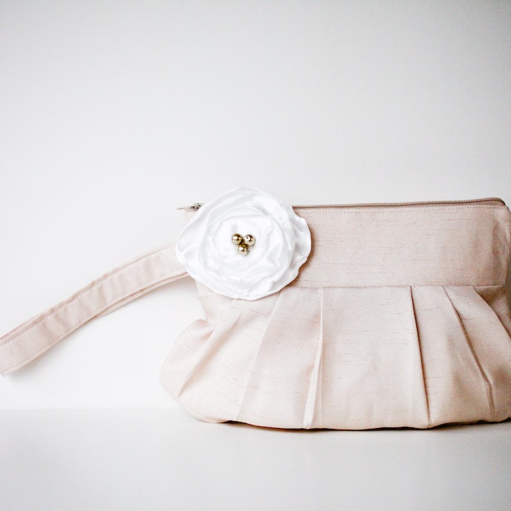 The London Gathered Clutch in Champagne and White