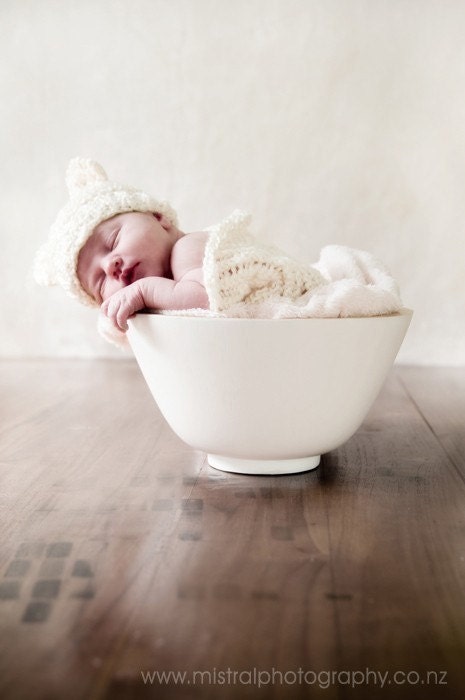 Newborn Baby Girl Or Baby Boy Cocoon and Matching Bear Hat Set Knit in Cream Pearl Deco Off White  Photo  Prop