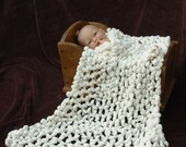 Photo Prop Pompom Baby Blanket In Cream  Infant Newborn Photography Prop