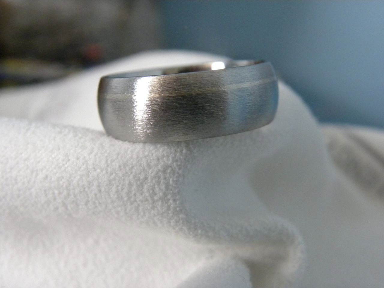 Titanium Ring with Offset White Gold Pinstripe Inlay Stone Finish