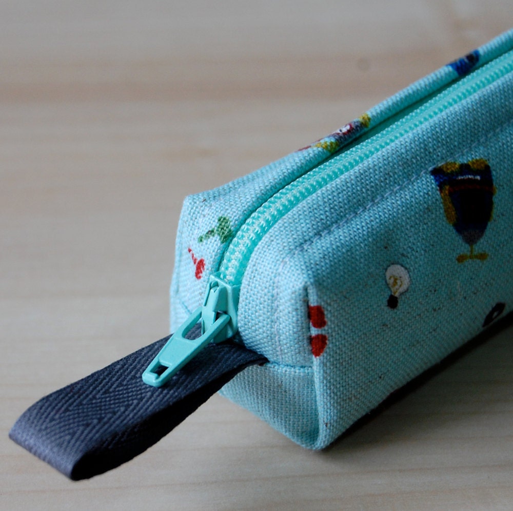 Robo-Roll Bitty Bag (blue robots makeup or pencil case)