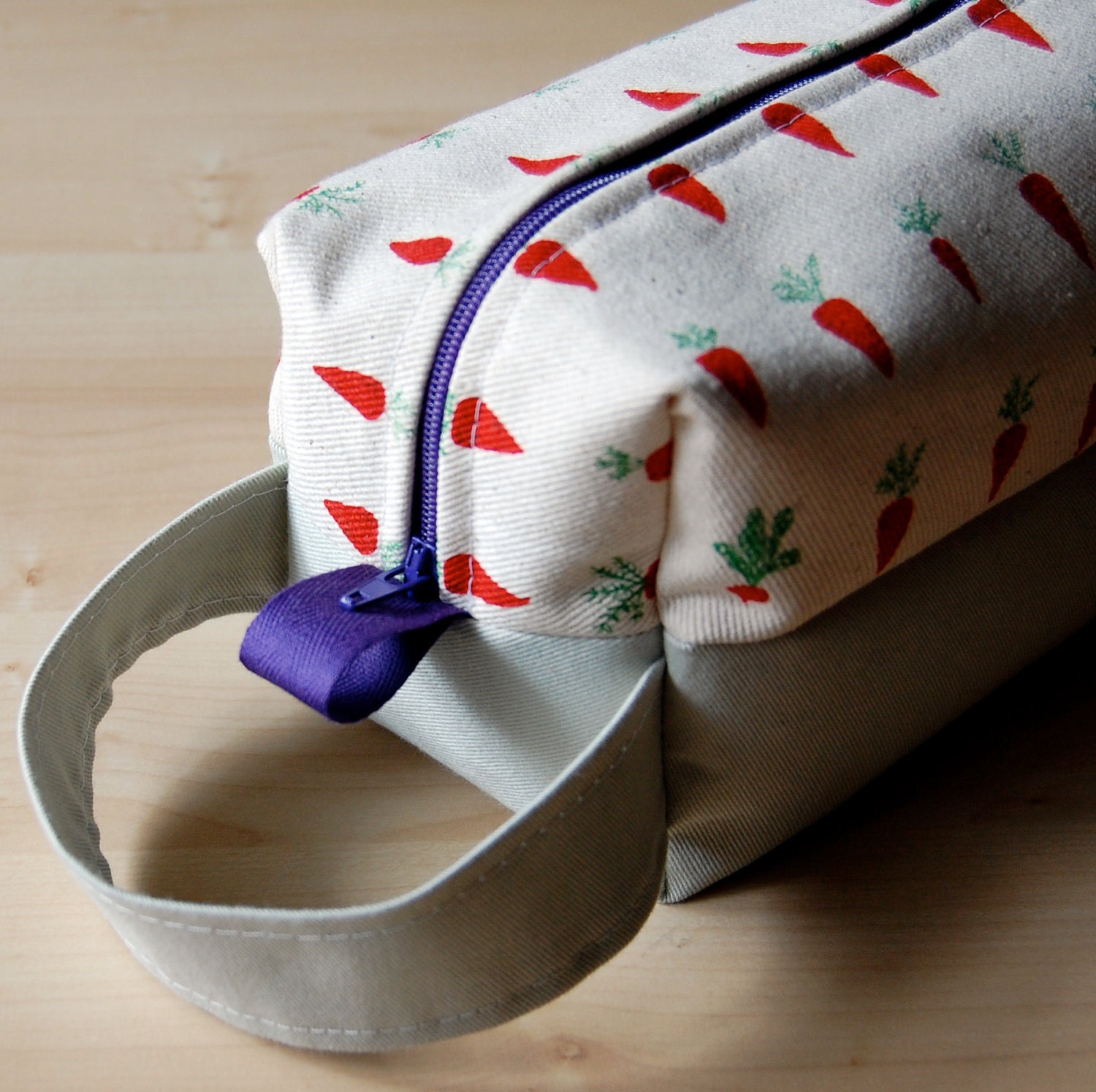 Vegi Roll Lg CA  (vegetable toiletries or carry-all bag)