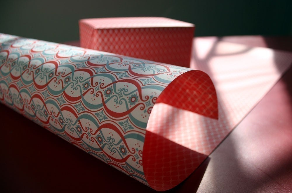 Savoy Gift Wrap/Wrapping Paper. 100 percent post consumer recycled paper. 4 sheets. 951