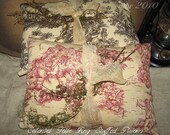 Colonial Toile Rag Stuffed Pillow Tuck  OFG TEAM