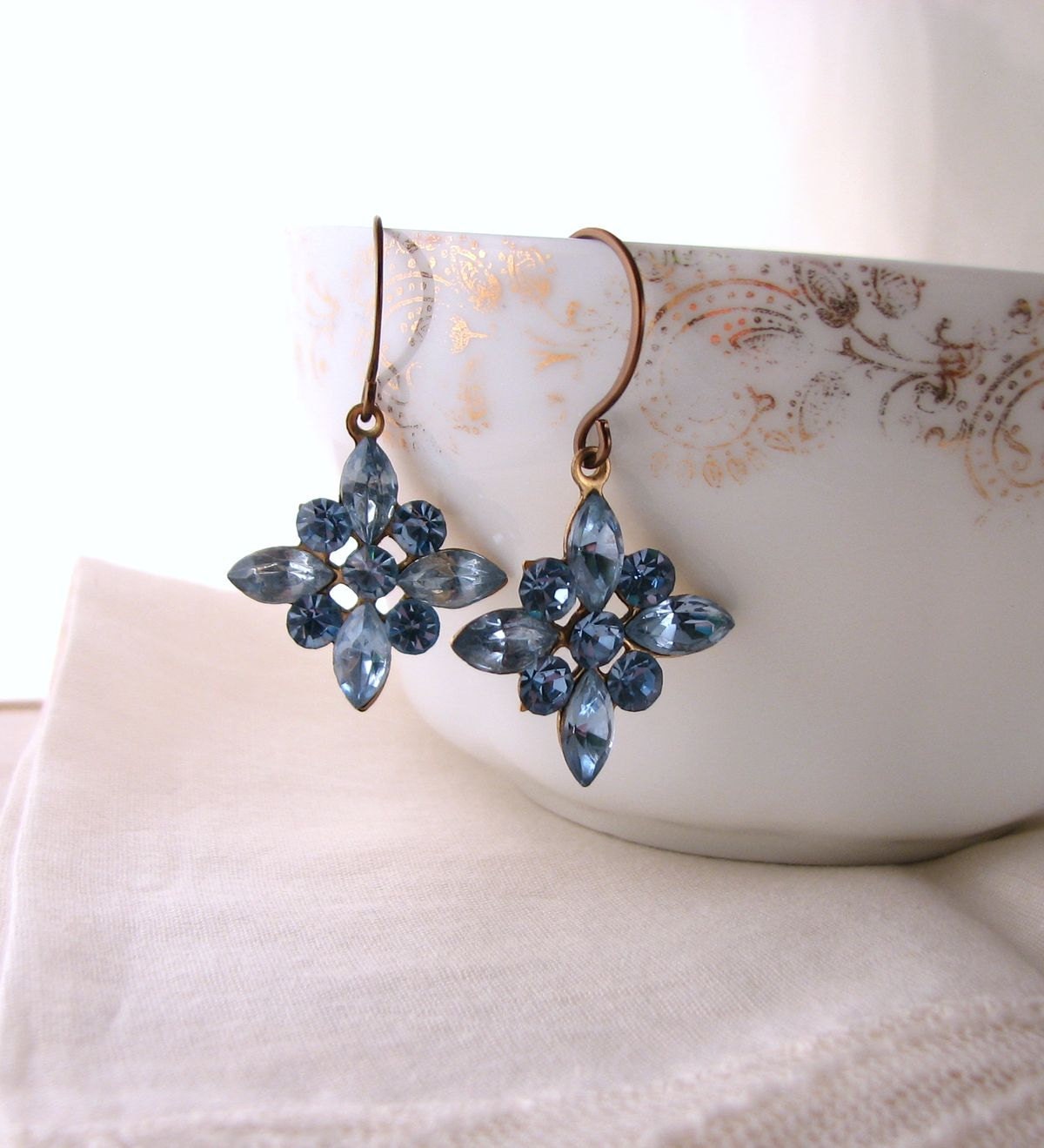 Powder Blue Sapphire star snowflake vintage rhinestone earrings pastel