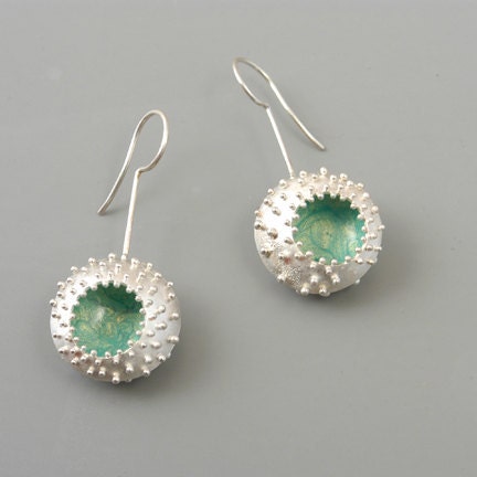Granulation Earrings that Dangles in Mint Green