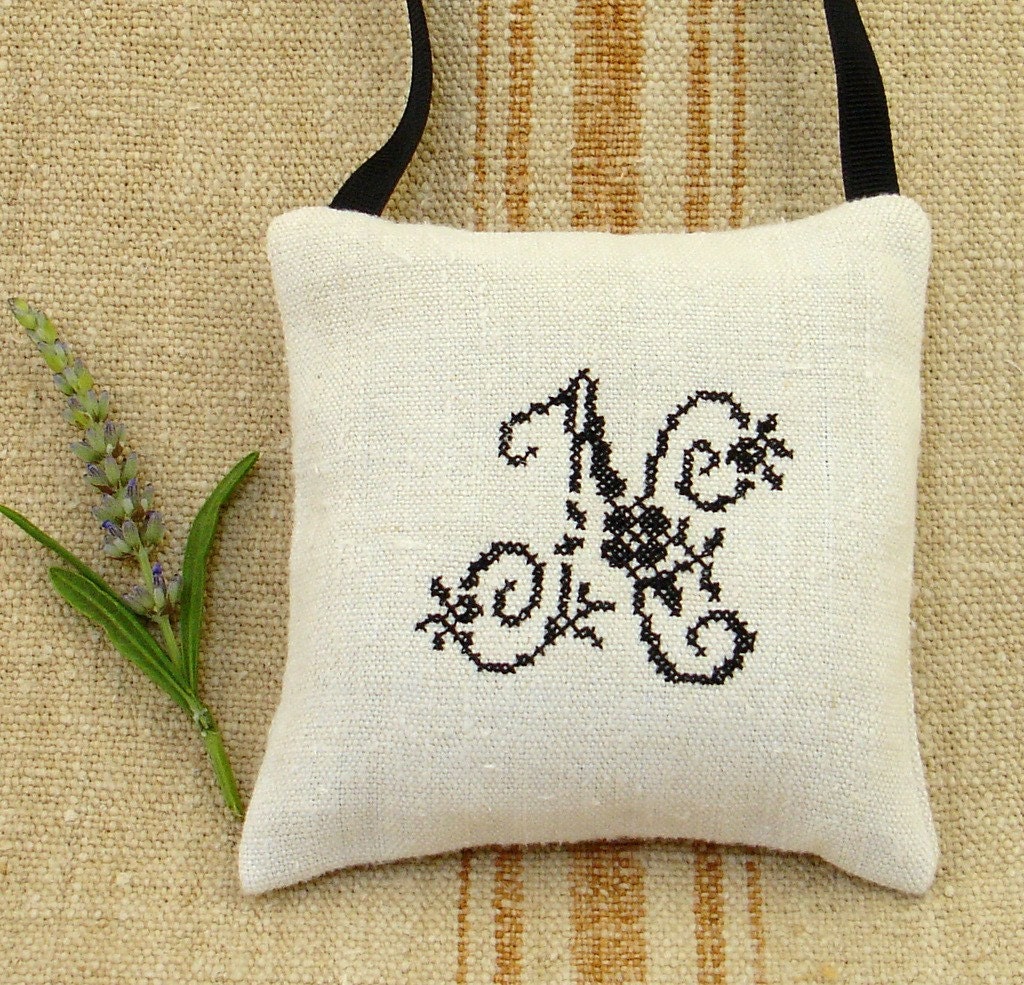 Antique Linen Square Sachet - Letter N