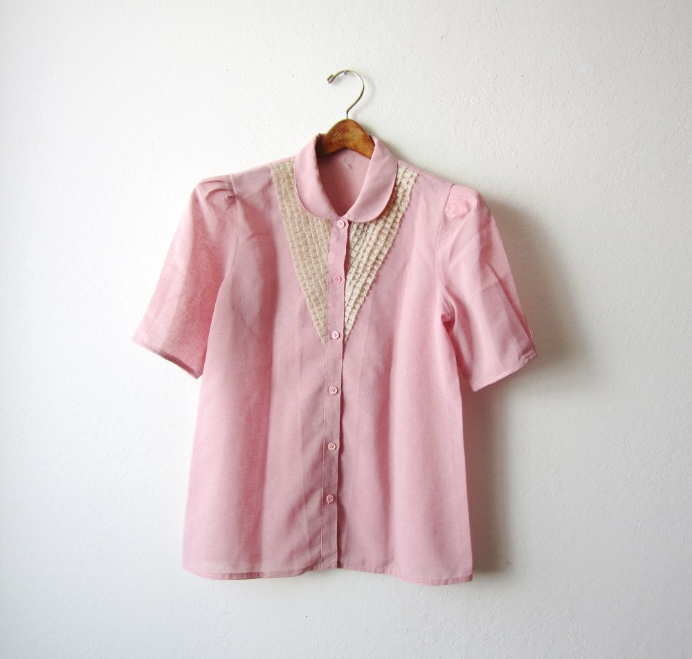 1970s Pink Lace Blouse Size Small to Medium