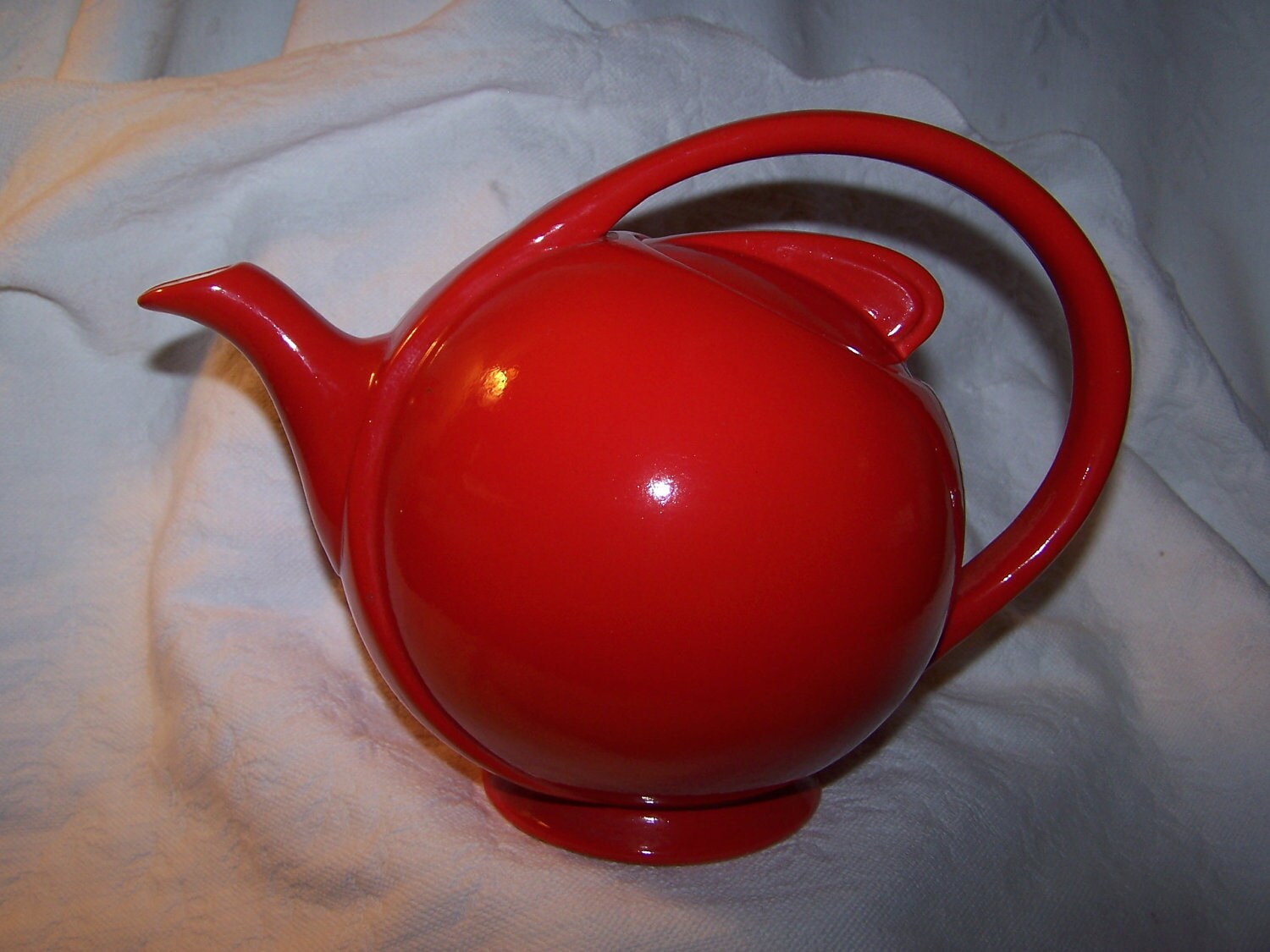 Hall Airflow Teapot Hall China Chinese Red by NanasMercantile