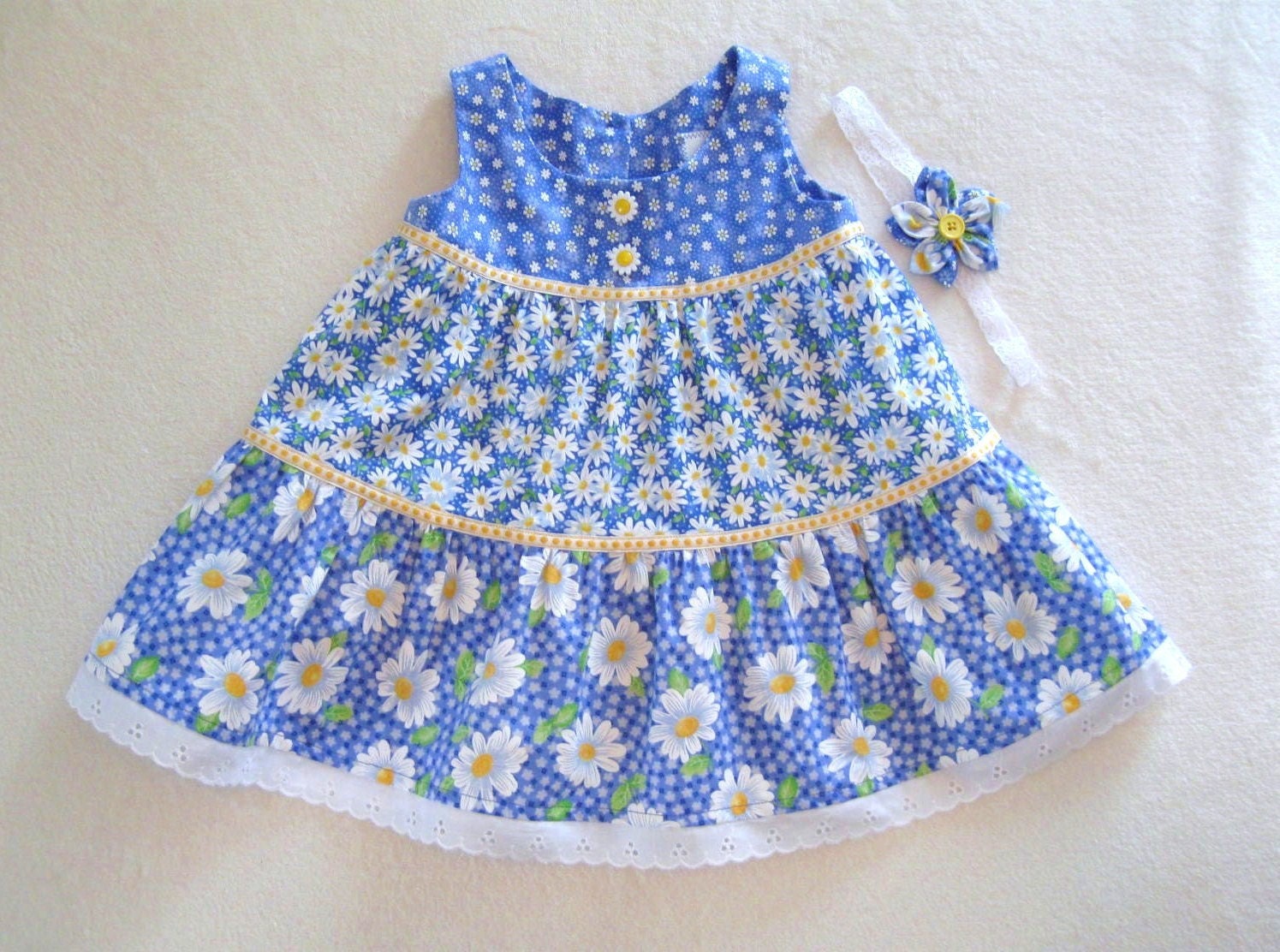 Baby girl tiered sundress with matching headband daisies on blue Size 12Mo.