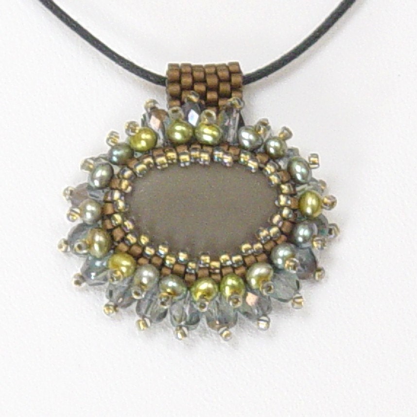 Pendant Cretan Stone - Double Crown with Peacock Green Fresh Water Pearls - OOAK