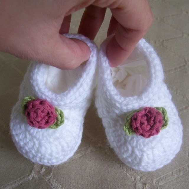 Download Now - CROCHET PATTERN Rosebud Baby Shoes - Pattern PDF