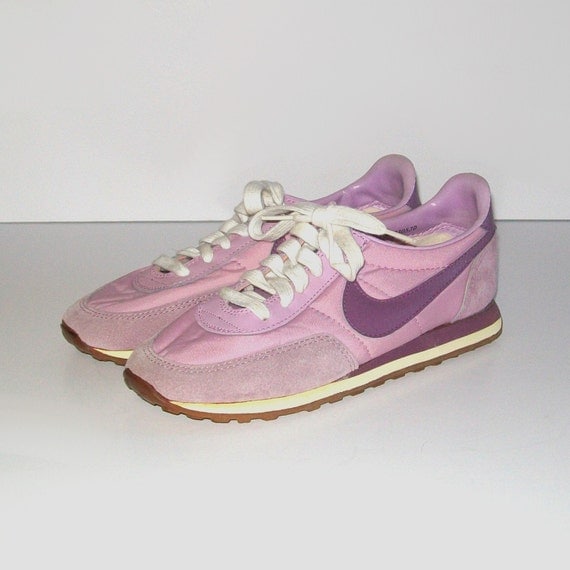 classic nike shoes 1980s women's