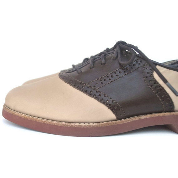 Brown and cream vintage oxfords size 7.5 US
