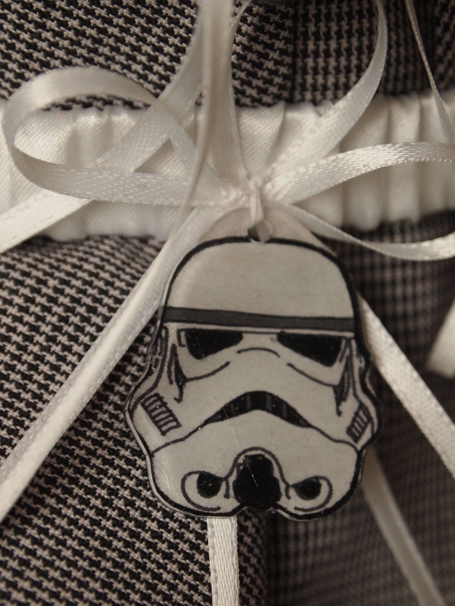 Storm Trooper Garter and Toss Combo