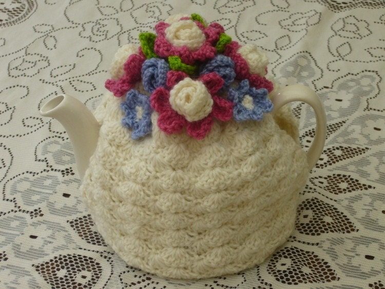 4-6 Cup Crochet Tea Cosy/ Tea Cozy/ Cosy/ Cozy Cream (Made to order)
