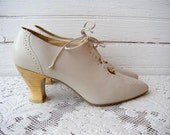 Vintage Creme Leather Victorian Lace up Corset  Pumps Sz 10 Euro 41