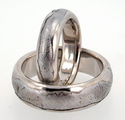 Meteorite Ring inlaid in Wavy Platinum / Solid Meteor Wedding Band inlaid Platinum Ring / (single ring)