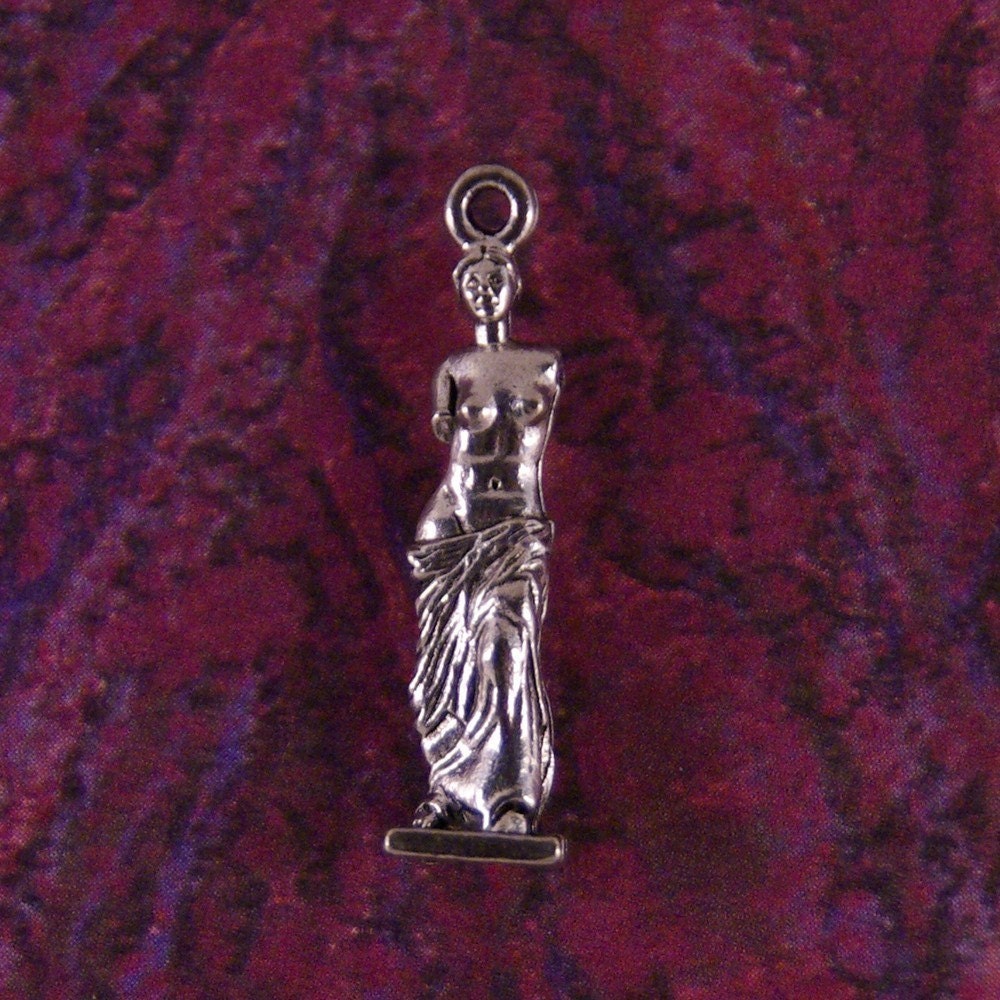 Pewter Charm of the Venus de Milo Sculpture Art Sculpture