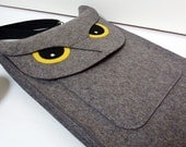 Owl MacBook Pro 13 inch sleeve - Gray felt