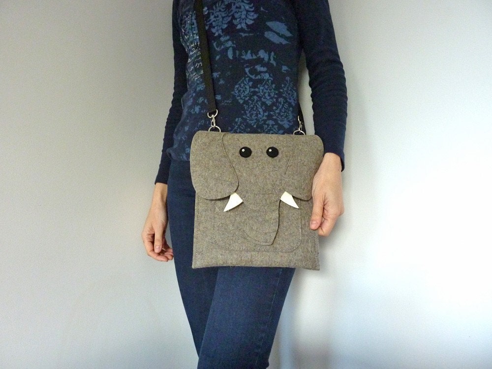 Elephant iPad sleeve - Gray felt