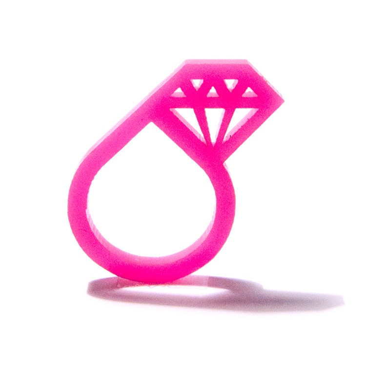 offset diamonds  acrylic ring - magenta