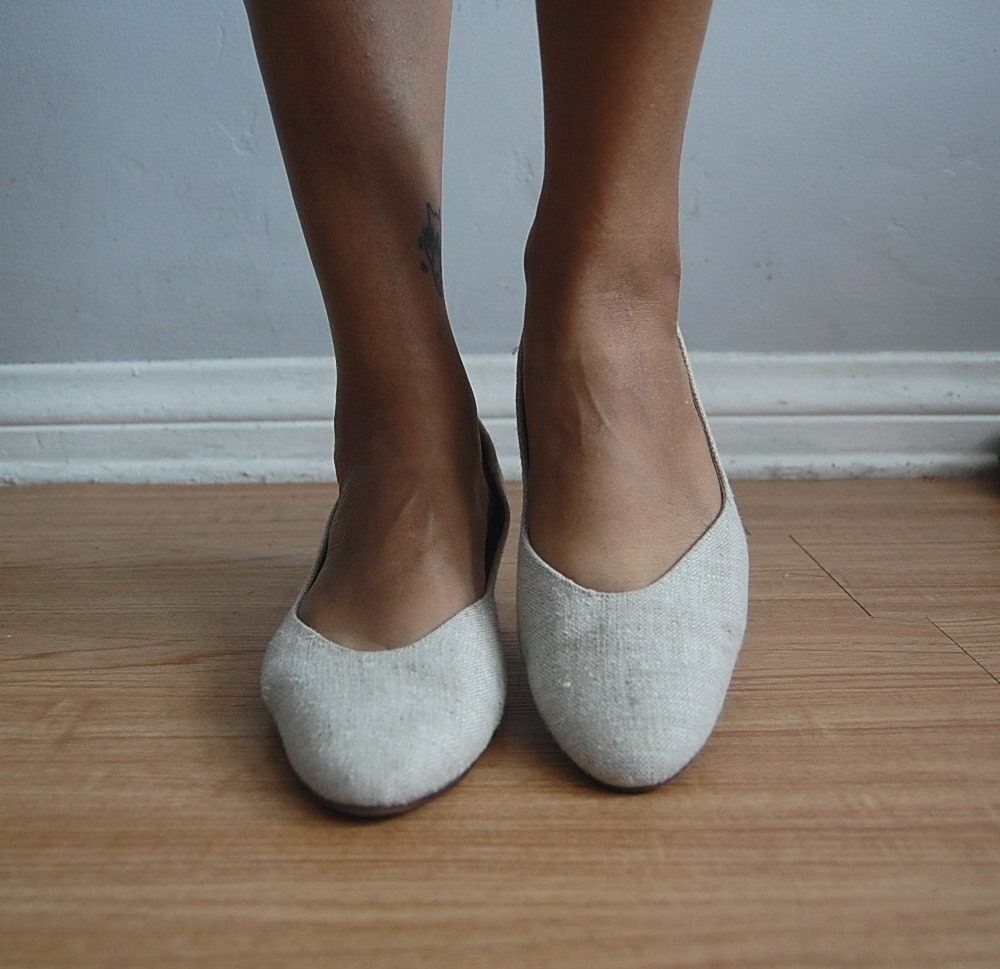 vintage SUE linen wedged flats 10.