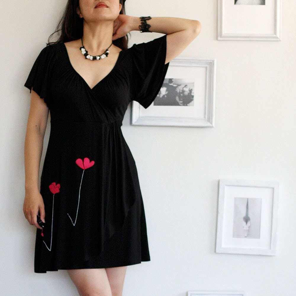 Black Dress with applique-Heart Petal-size Large