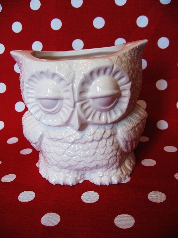 white ceramic owl from vintage 1970's mold