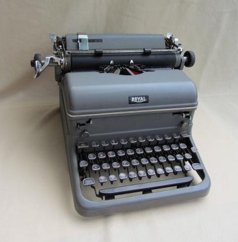 Vintage Typewriter Royal Standard 1953